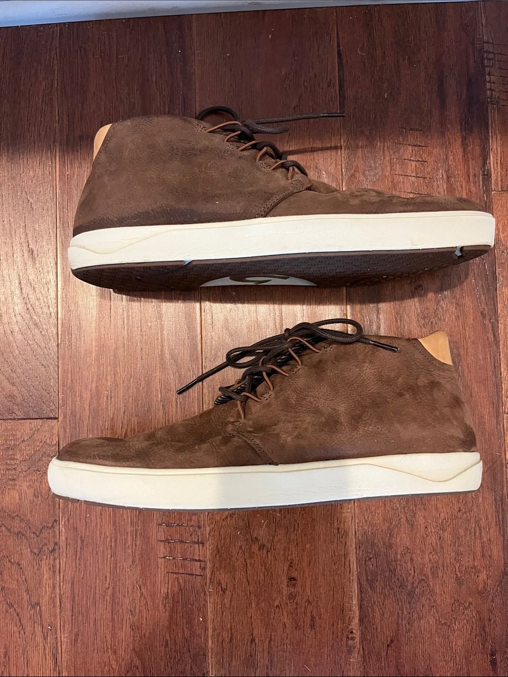 OluKai Men's Brown Leather Chukka Boots